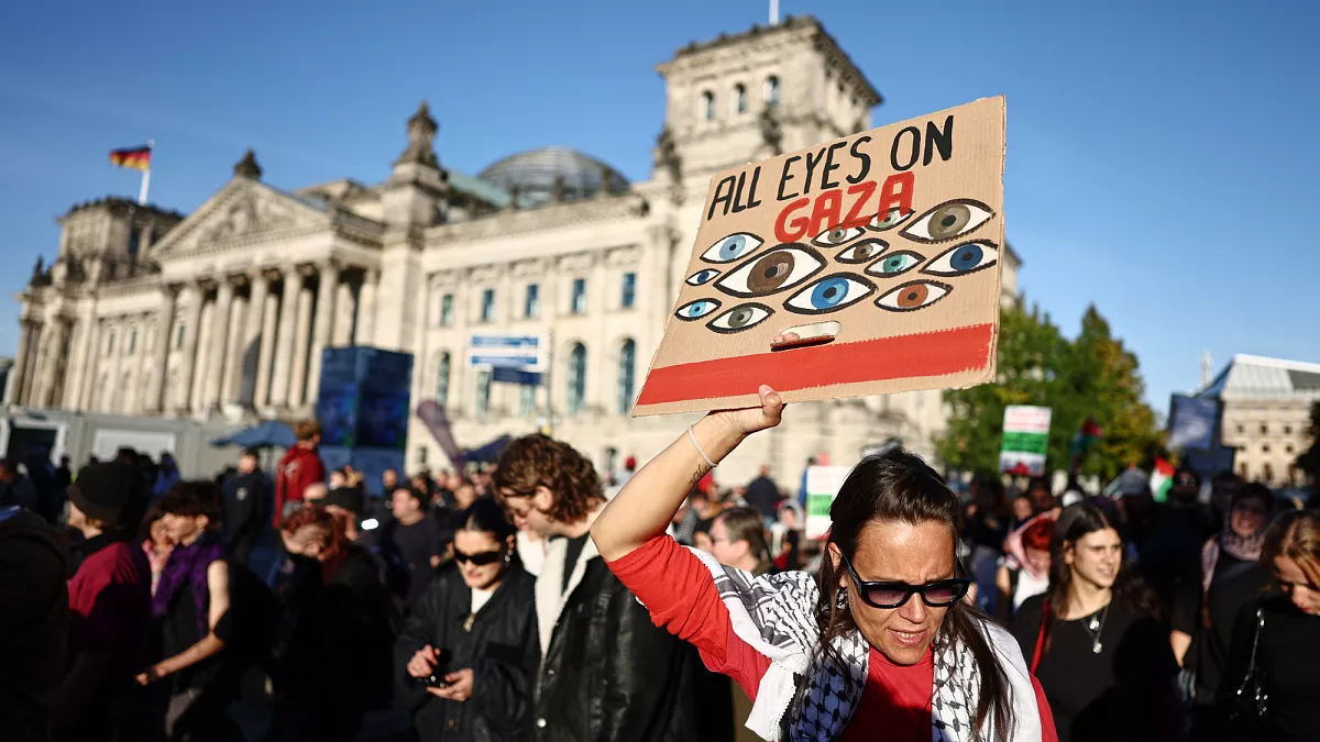 Featured image for Massive Protests in Berlin Demand End to Gaza War and Promote Peace