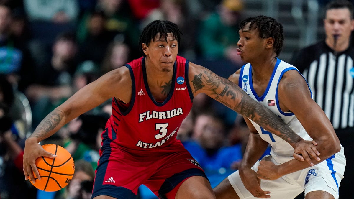 Featured image for March Madness Roundup: FDU vs FAU and Memphis vs FAU Results