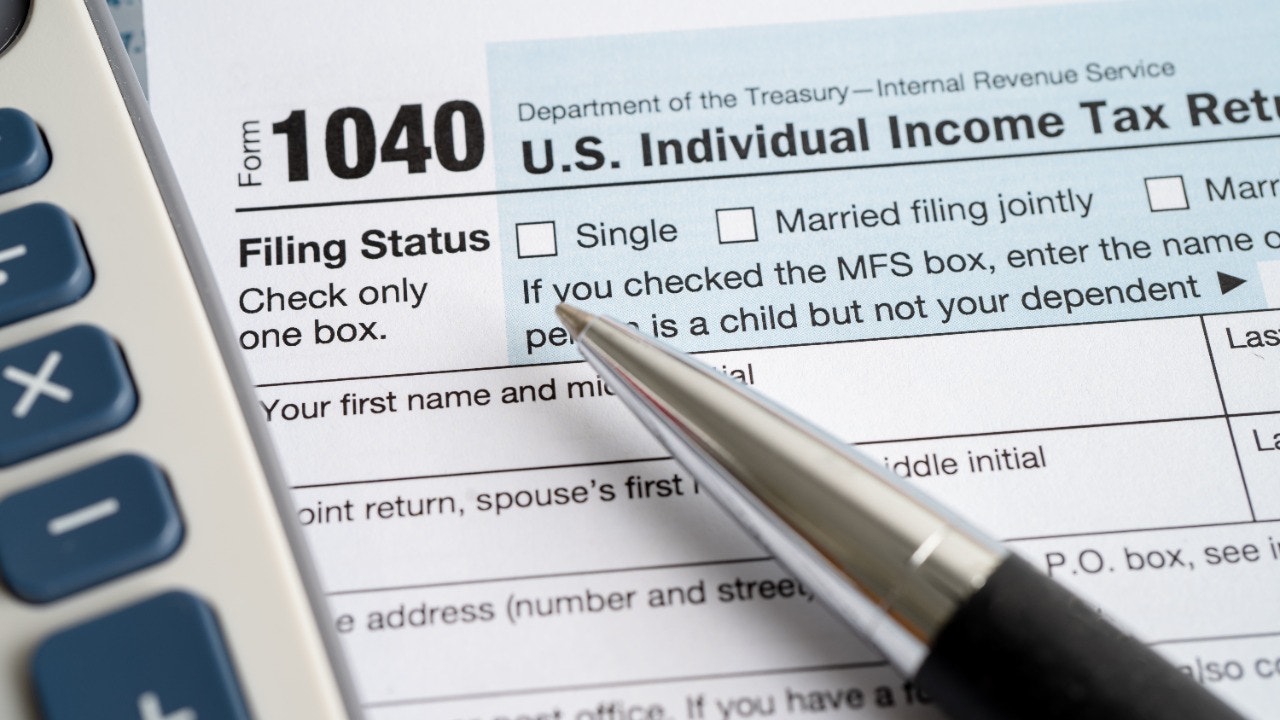 Featured image for "Essential Tips for Navigating the 2024 Tax Filing Season"