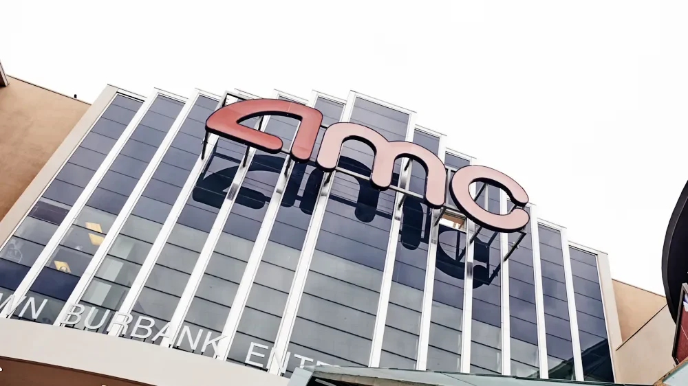 AMC Theatres Posts Slower Quarter as Attendance Falls and Revenues Dip