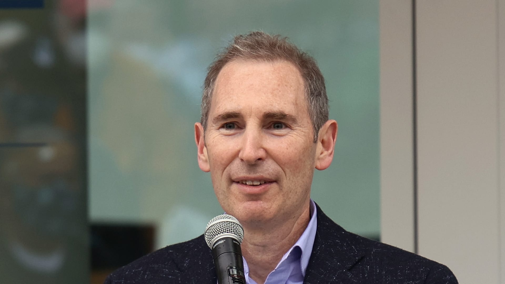 "Amazon CEO Andy Jassy Foresees Game-Changing Impact of Generative AI on Customer Experience"