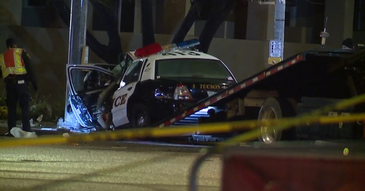 Featured image for Tucson Police Officer Killed in On-Duty Car Crash