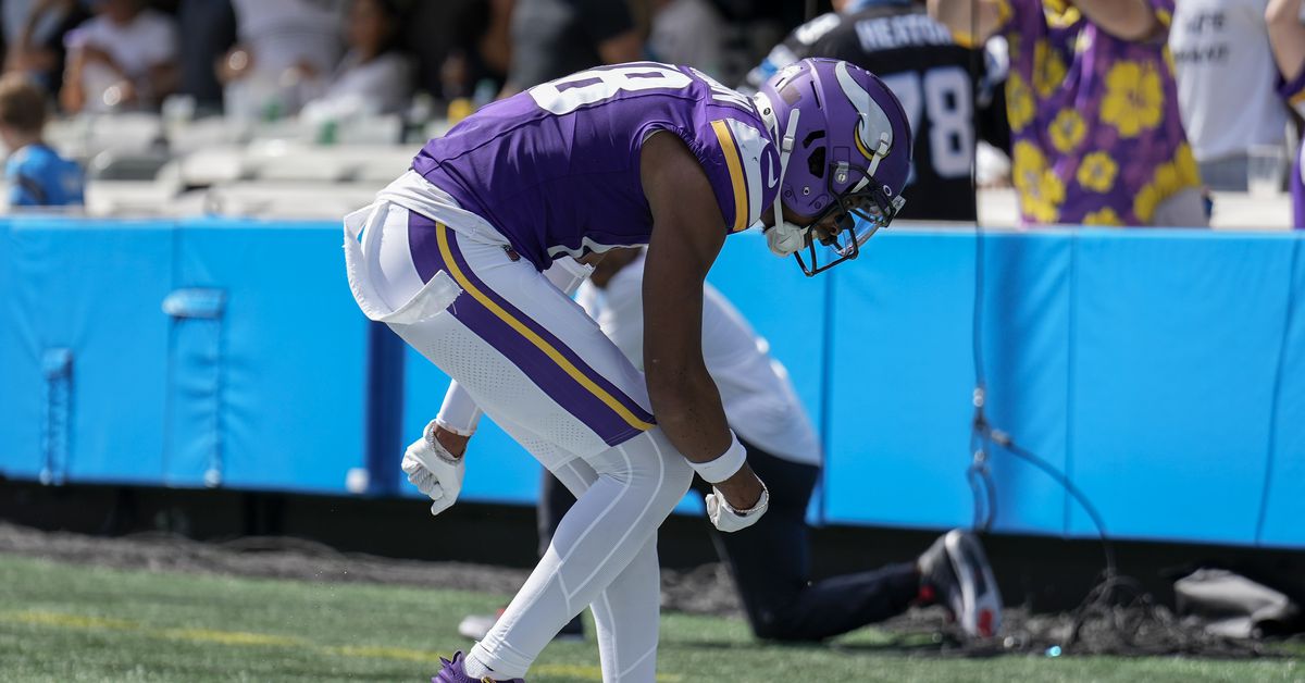 Vikings Rule Out Justin Jefferson, Activate De'Von Achane