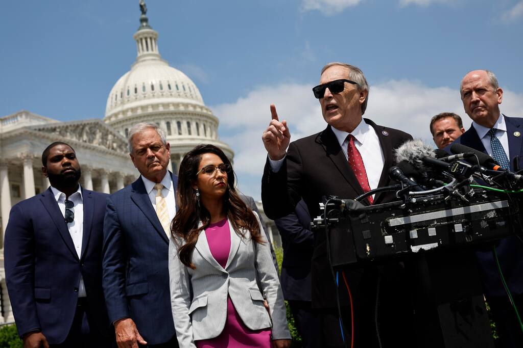 House Democrats Abandon Defense Bill Amid GOP's Repeal of Abortion Policy