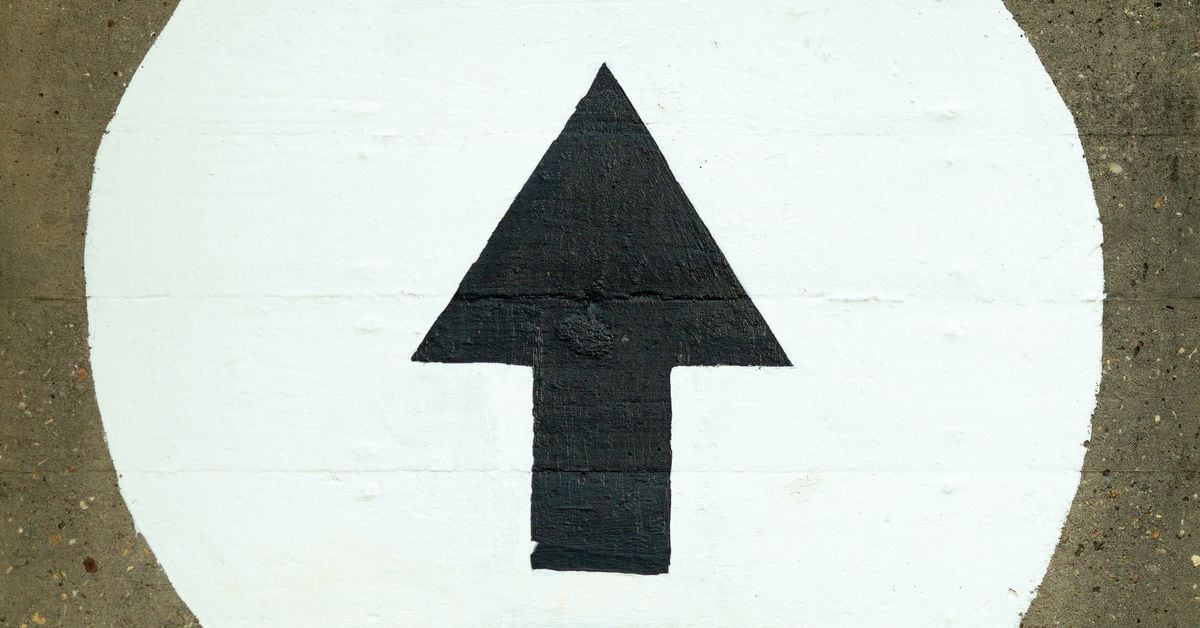 Standard Chartered Bank Predicts Bitcoin to Reach $100K by Year End.
