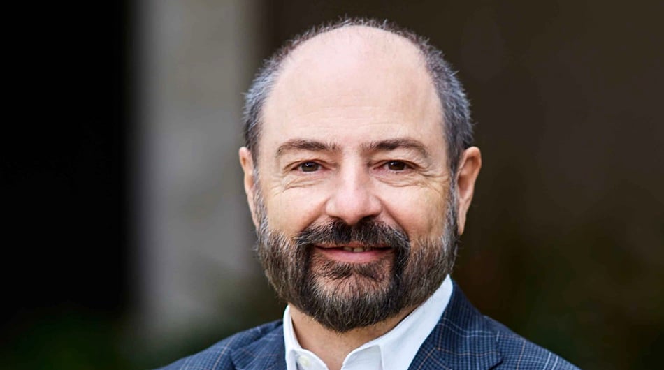 Featured image for Pure Storage Outperforms Competitors with Strong Revenue Growth