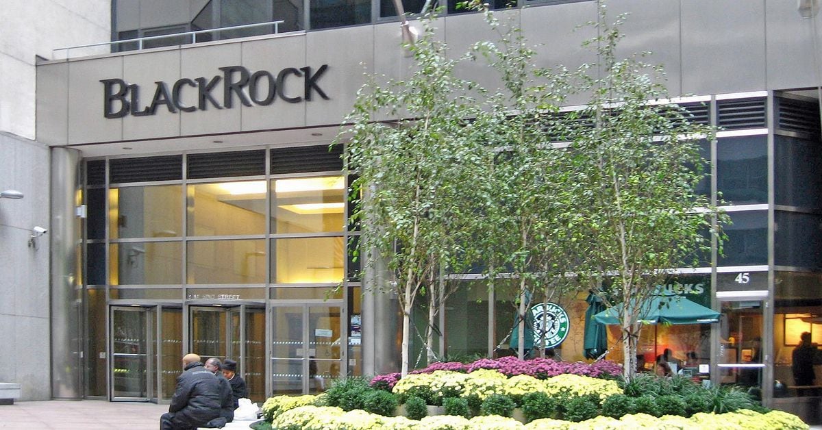 BlackRock's Bitcoin ETF Progresses Amidst SEC Meeting and Price Surge
