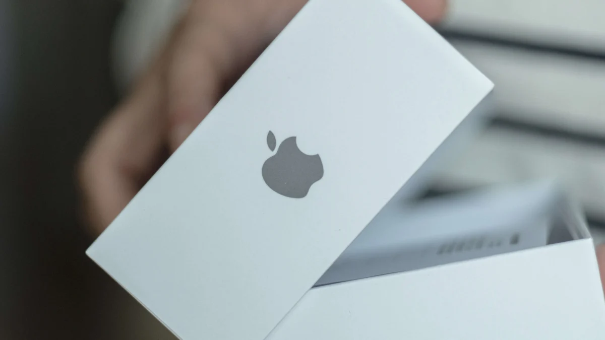 Featured image for Apple's Innovative Three-Year iPhone Plan Includes Foldable Designs and Advanced Features