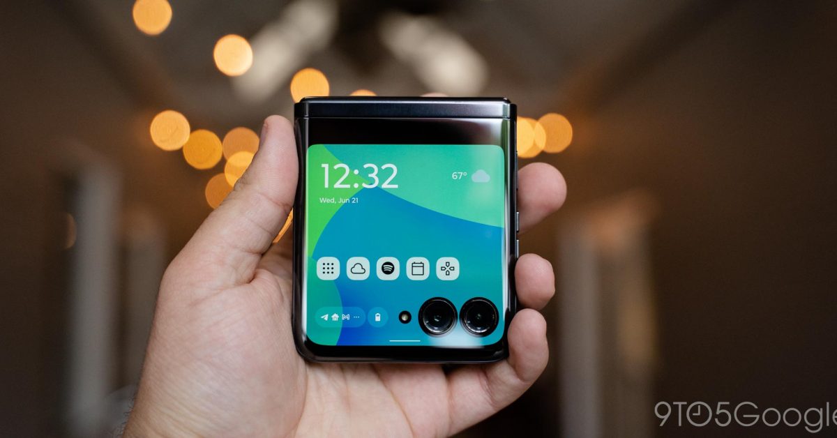Featured image for "Get $450 Off: Motorola Razr+ Hits New $550 All-Time Low"