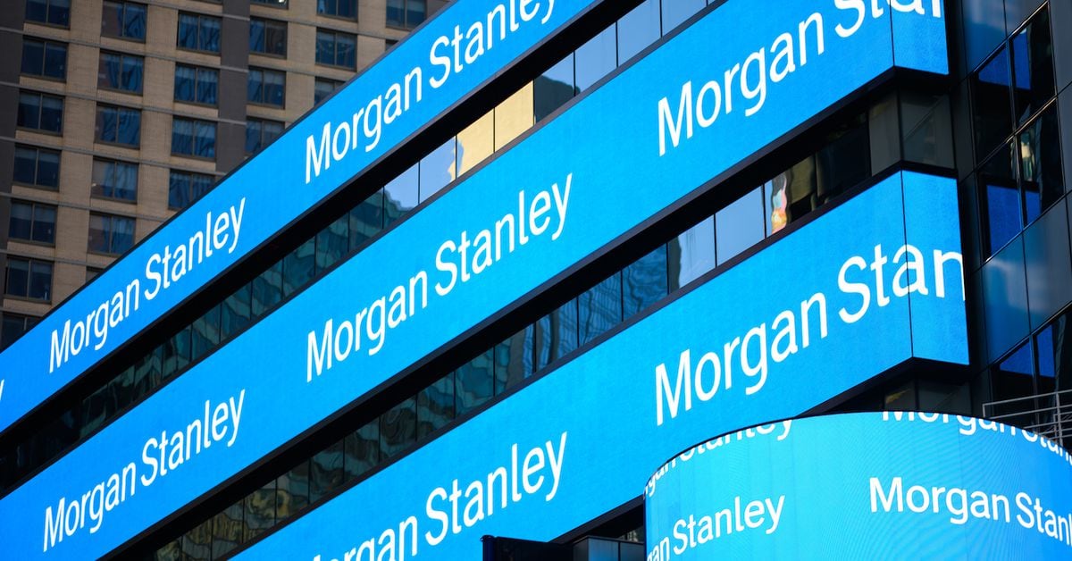"Morgan Stanley Explores Spot Bitcoin ETFs for Brokerage Platform"