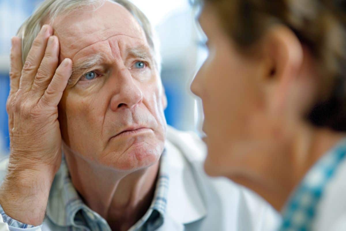 Featured image for Wealthier, Healthier Seniors Face Higher TBI Risk
