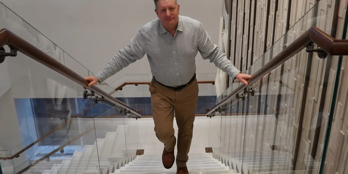 Featured image for Steve Eisman Warns AI Is Crucial for U.S. Economic Growth