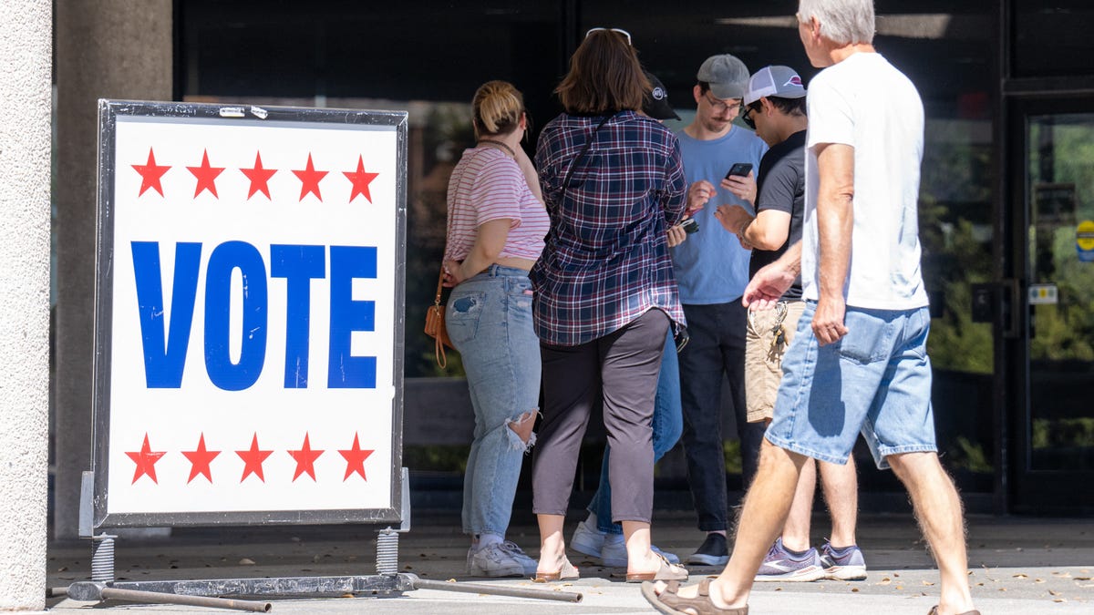 Featured image for "Super Tuesday 2024: Live Updates on Primary Election Day with Celebrity Endorsements and Final Pitches"