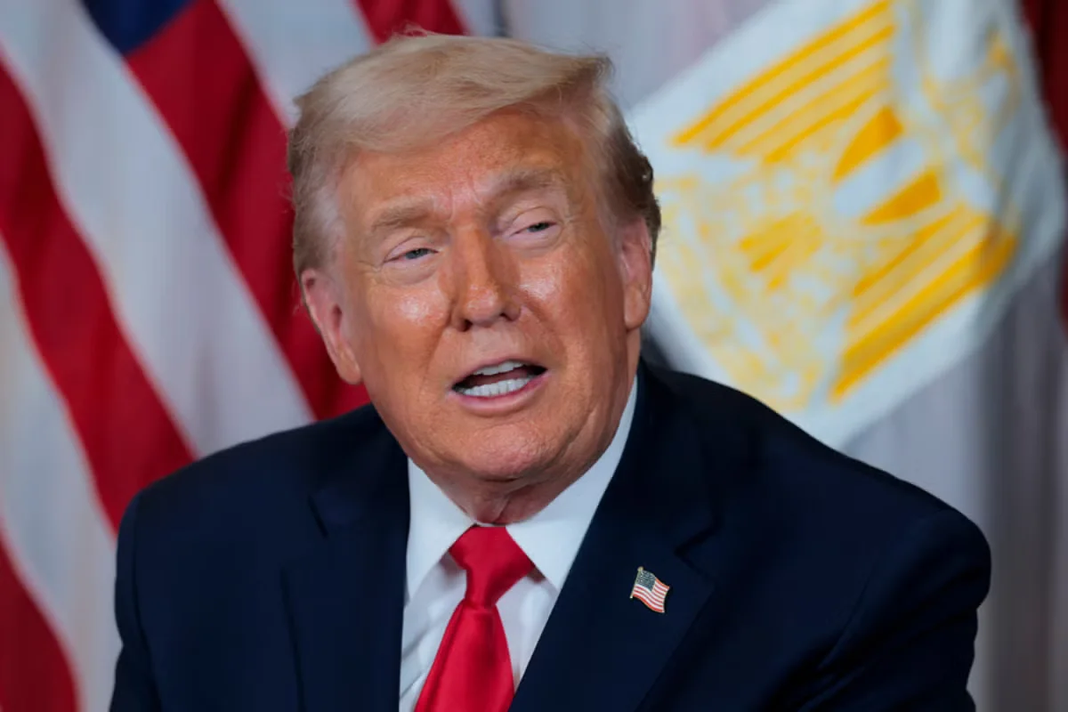 Trump urged to skip Super Bowl to dodge aggressive boos, aides say