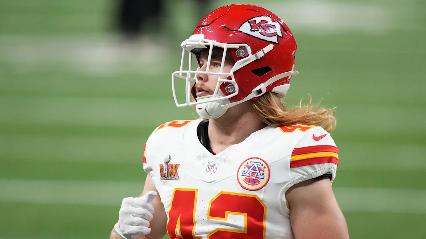 Featured image for Chiefs Sign Former Commanders RB to Complete Roster