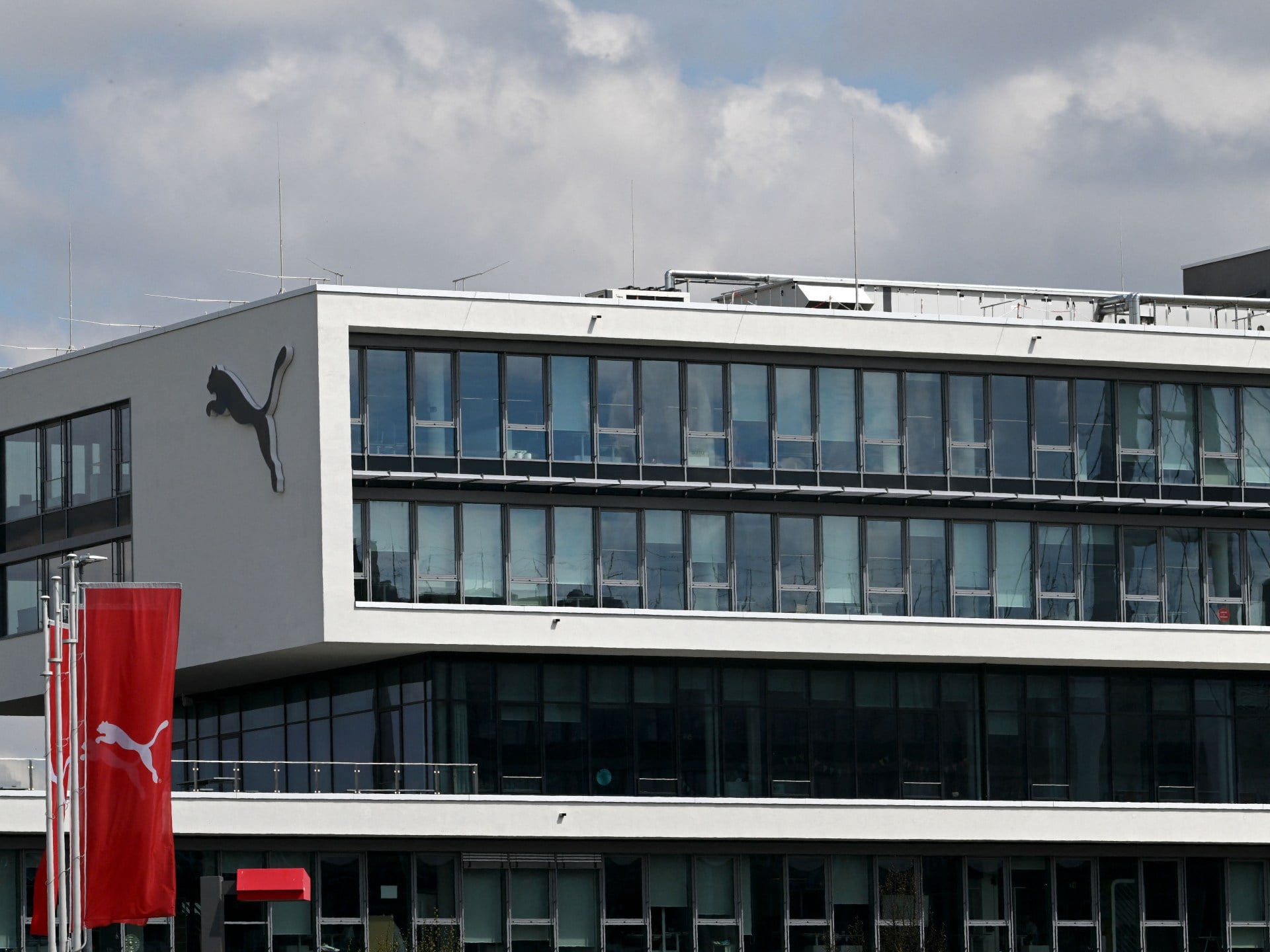 Featured image for Puma cuts ties with Israel's national football team