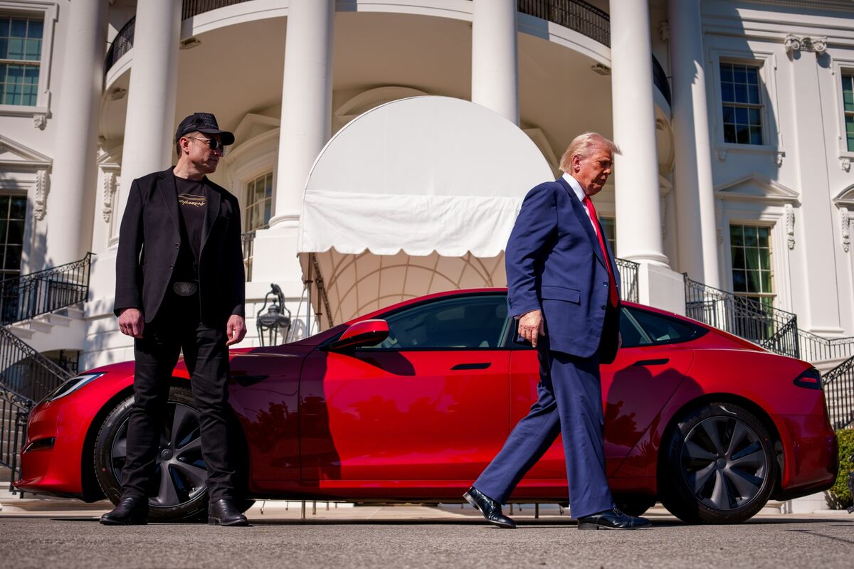Trump and Musk Clash Over EV Policies and Subsidies