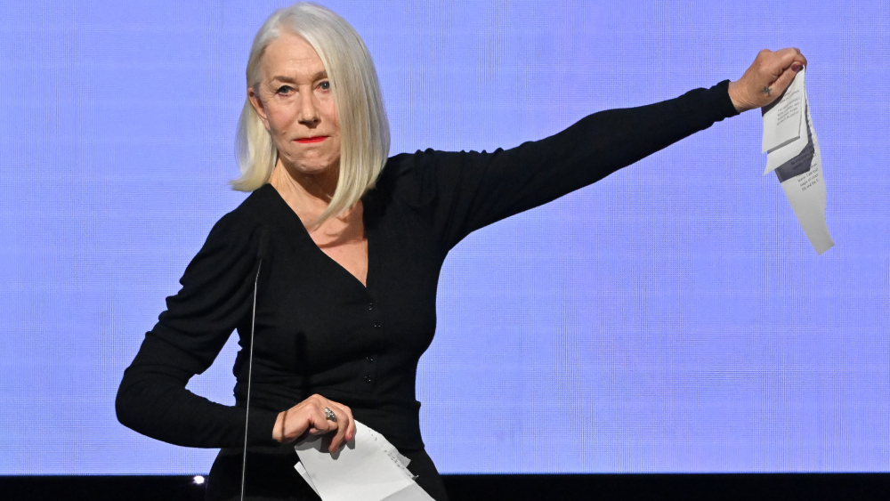 Featured image for "Star-Studded American Cinematheque Awards: Helen Mirren's Memorable Speech"