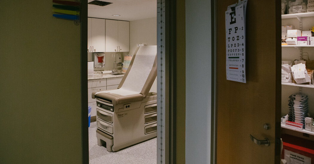 Featured image for ChatGPT Outperforms Doctors in Medical Diagnoses, Sparking AI Debate