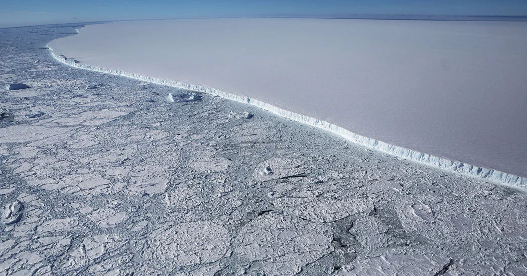 Featured image for Rising Salinity in Southern Ocean Accelerates Antarctic Ice Loss