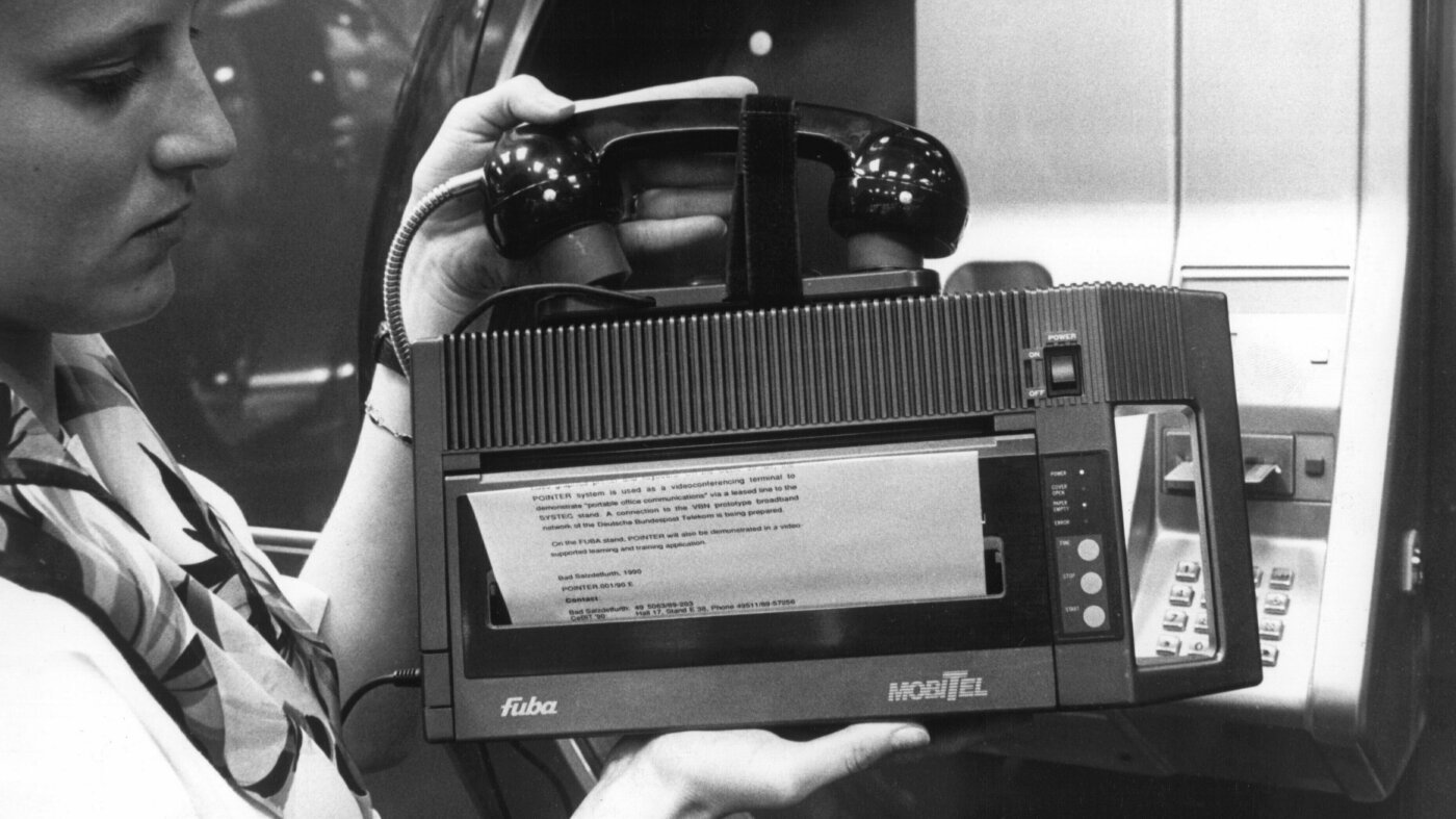 Featured image for German Parliament Phases Out Fax Machines