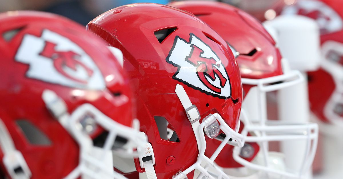 Featured image for Chiefs vs. Browns: Predictions, Previews, and How to Watch