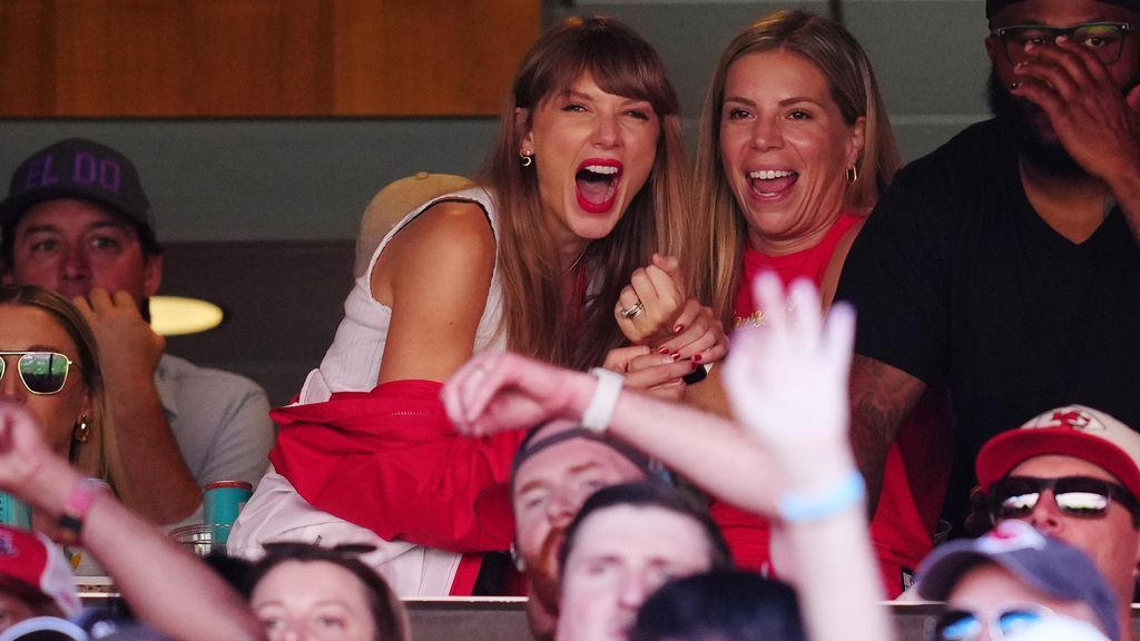 "Taylor Swift's Surprise Appearance at Chiefs Game Sparks Dating Speculation"