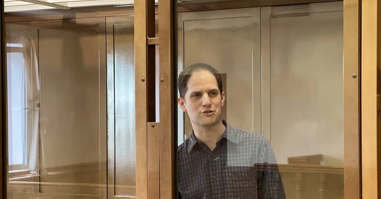 "Call for Release: The Case of Evan Gershkovich in Russian Detention"