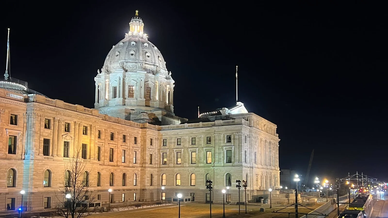 Featured image for Minnesota Implements New Laws on Paid Leave, Minimum Wage, and Voting in 2026