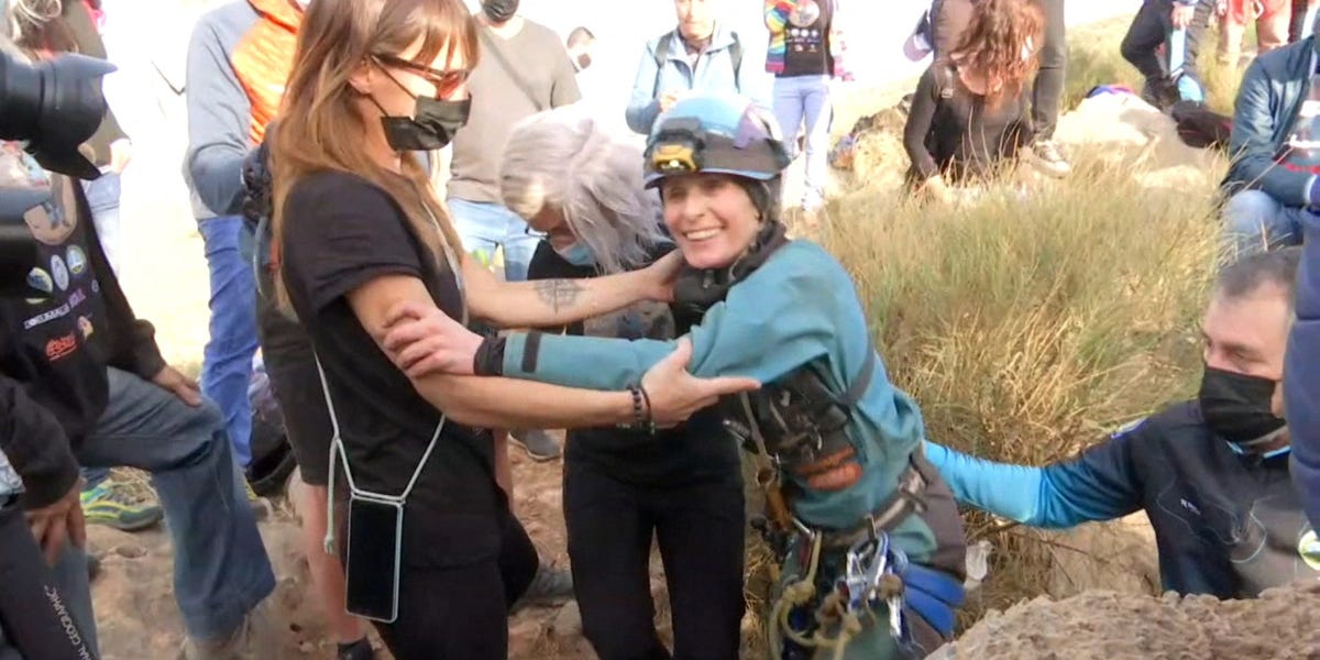 Featured image for Athlete Emerges from 500 Days of Solitude in Cave Study