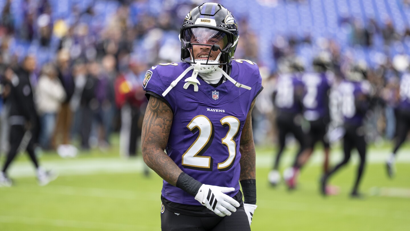 Featured image for Eagles acquire Jaire Alexander from Ravens ahead of Packers game