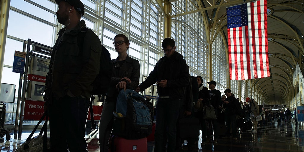 Thanksgiving travel chaos: Massive storm disrupts cross-country journeys
