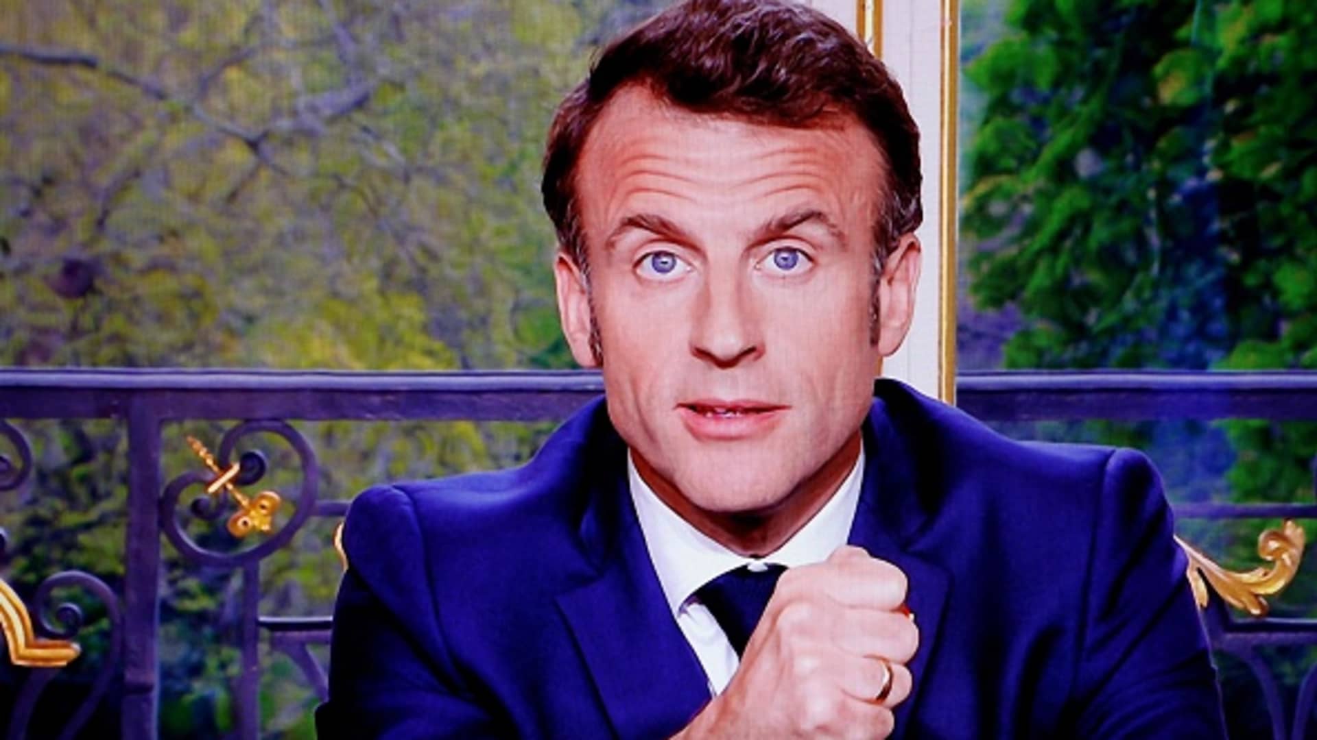 Featured image for "Macron Stands Firm on NATO Deployment in Ukraine Amid European Security Warning"