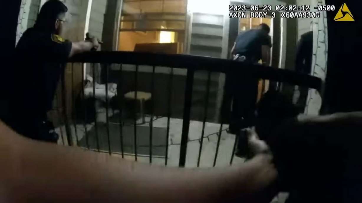 "San Antonio Officers Face Murder Charges for Fatal Shooting of Woman at Her Apartment"