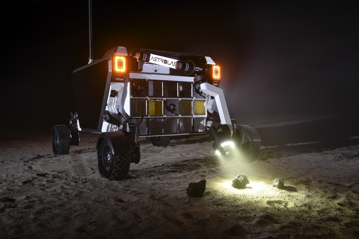 Featured image for Astrolab's Rover to Deliver Lunar Packages via SpaceX's Starship