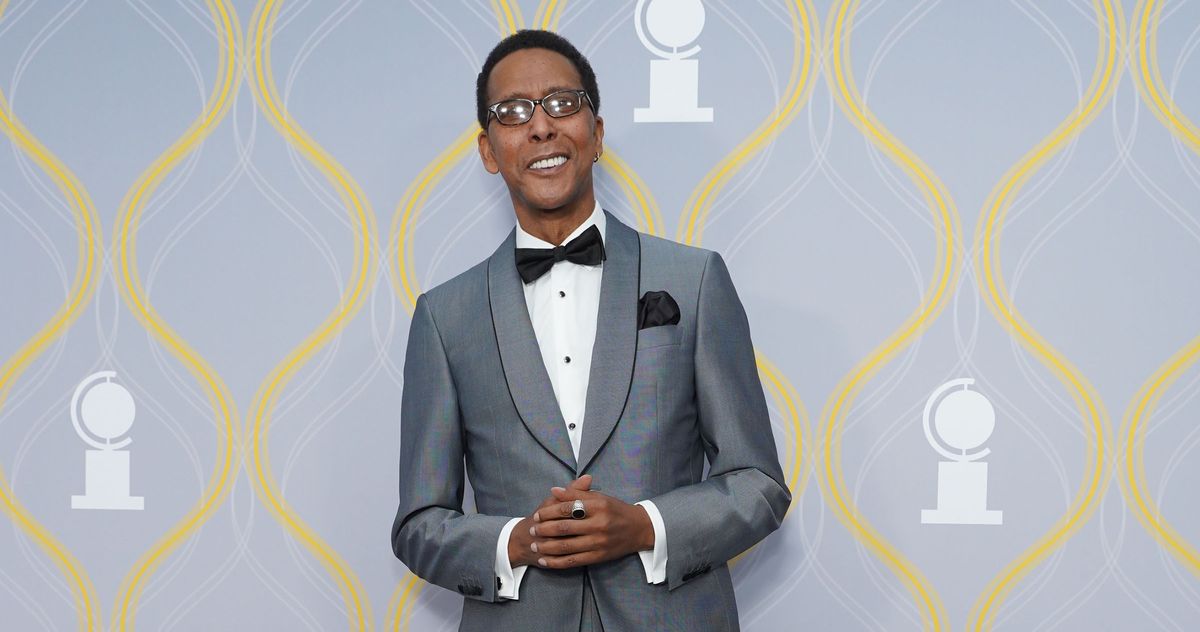 Featured image for Ron Cephas Jones, Emmy-Winning 'This Is Us' Star, Passes Away at 66