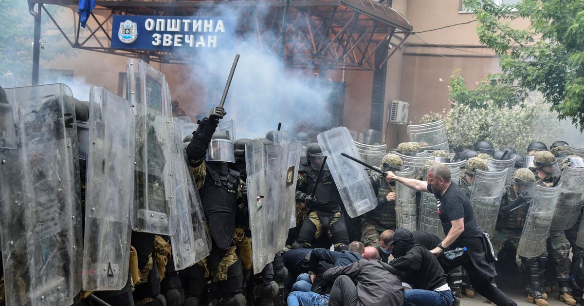 Serbian President Holds Diplomatic Meetings Amidst Rising Tensions.