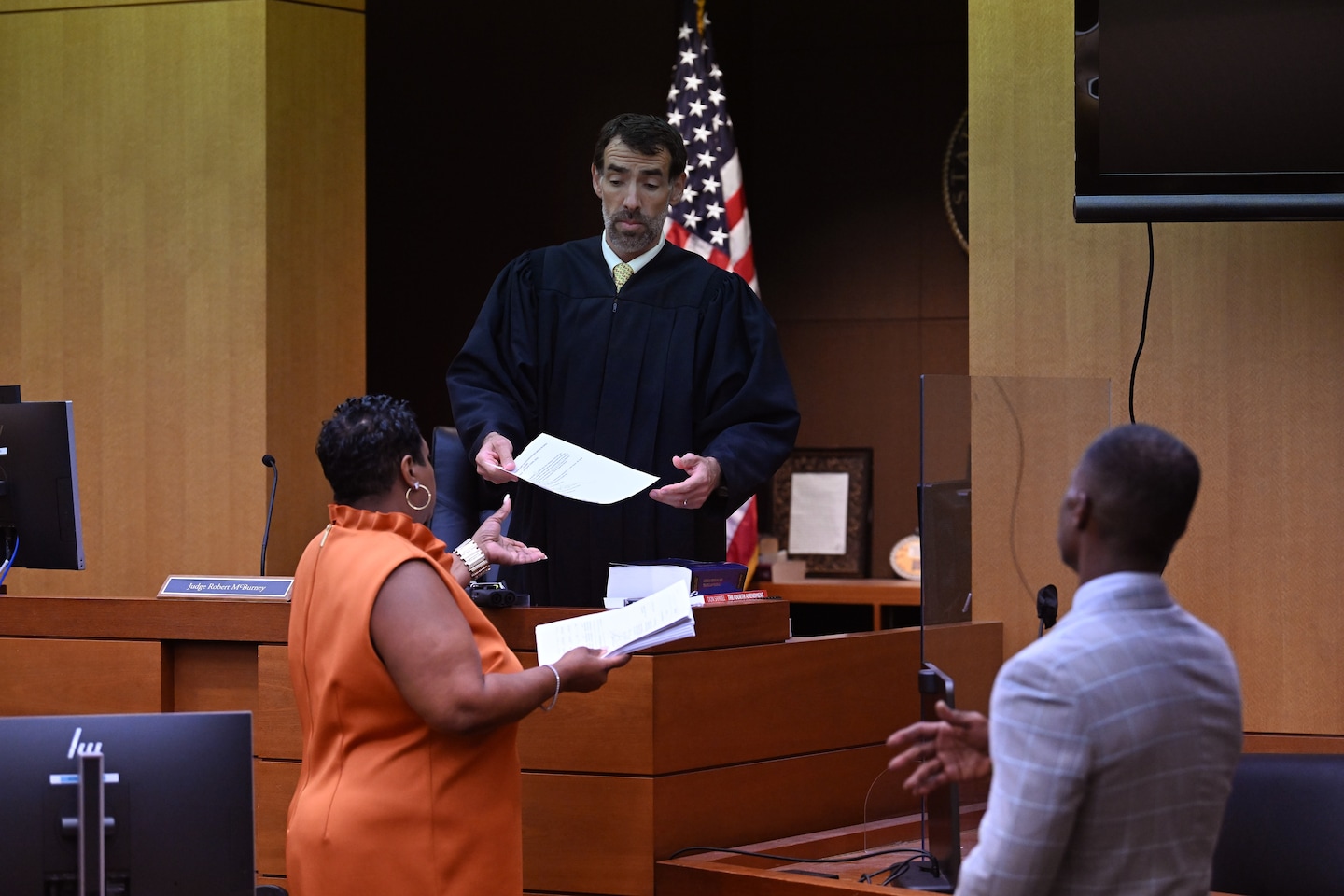 Trump co-defendant Floyd attacks agent in Fulton County jail during surrender