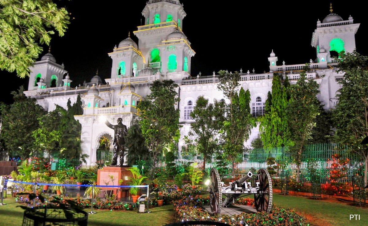 Featured image for Congress Surges Ahead in Telangana Elections, Puts Chief Minister KCR in Trouble