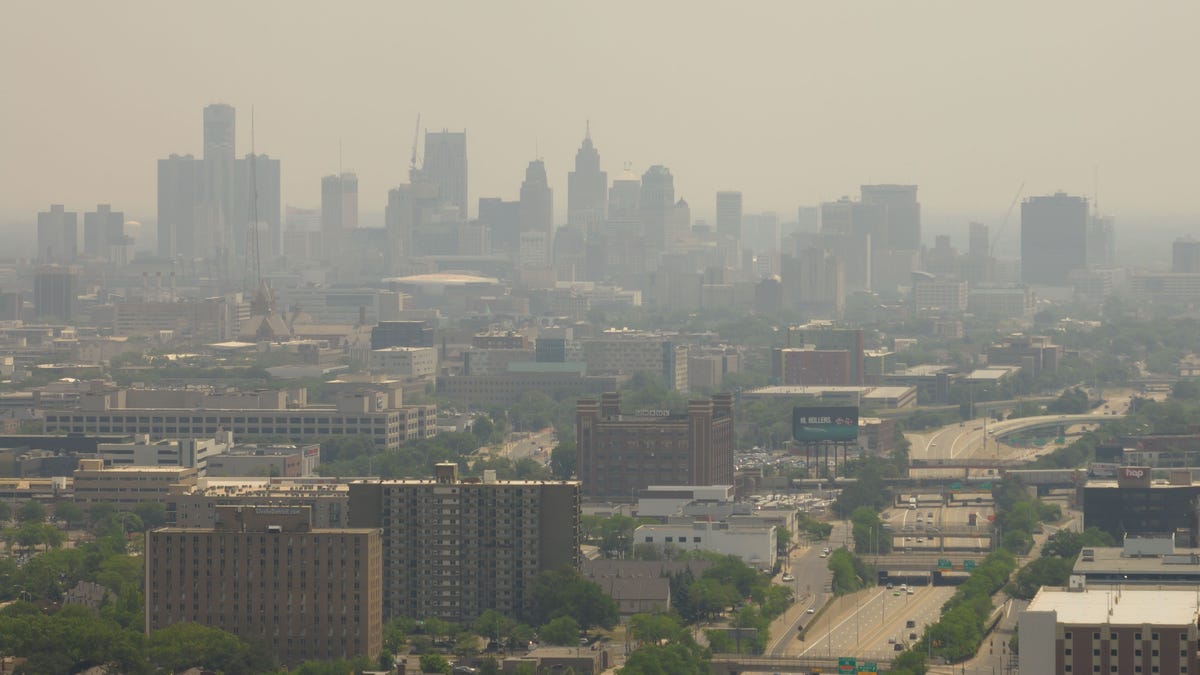 "Canadian Wildfire Smoke Plagues Detroit with World's Worst Air Quality"