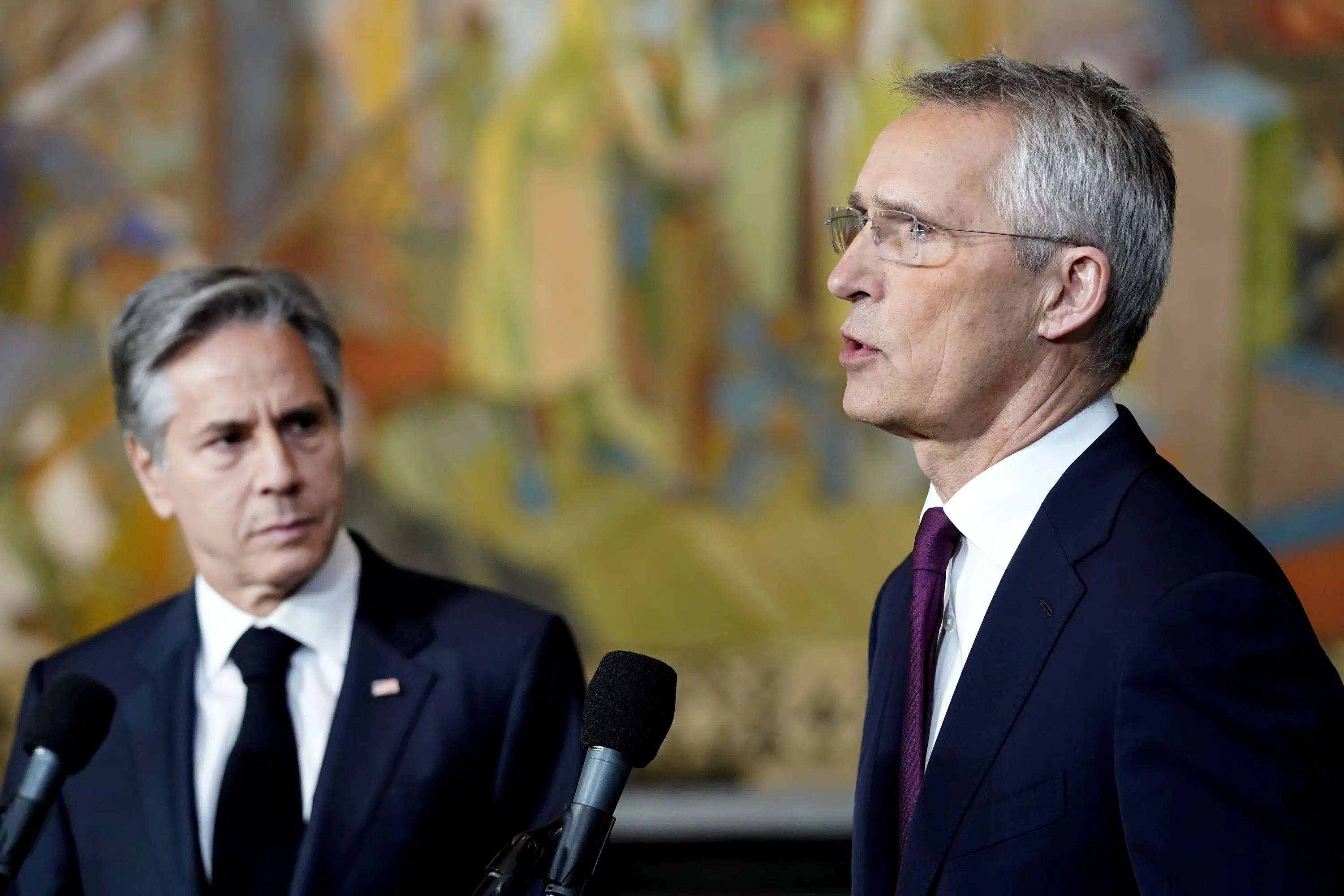 "NATO Urges Turkey to Approve Sweden's Membership and Considers Ukraine Security Plan Ahead of Summit"