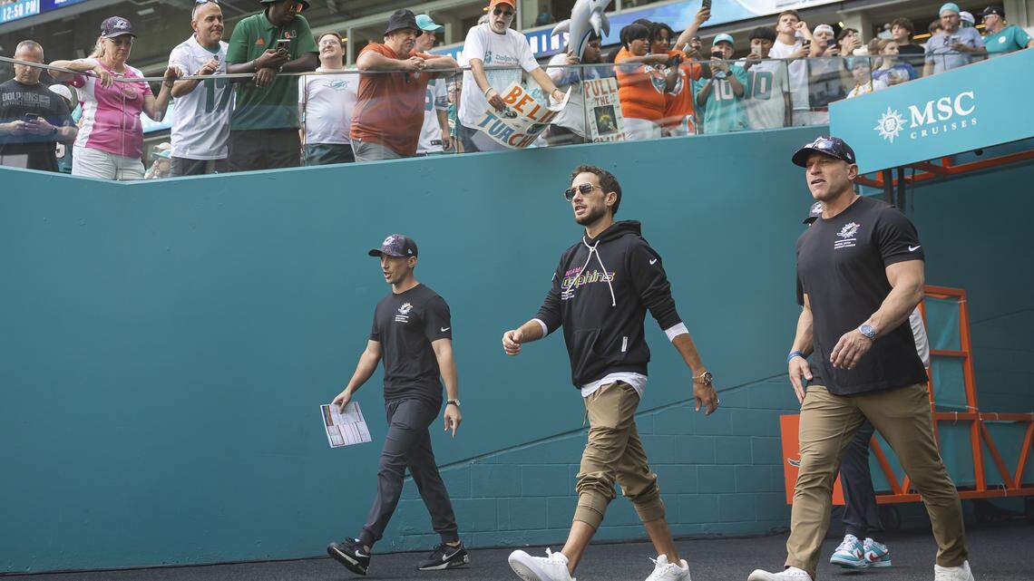 Featured image for Miami Dolphins' Challenges and Fan Reactions Amidst Injuries and Criticism