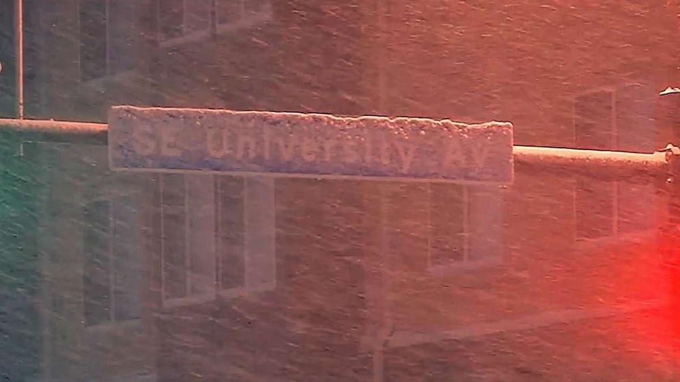 Featured image for Record-breaking Halloween snowfall blankets Twin Cities in Minnesota