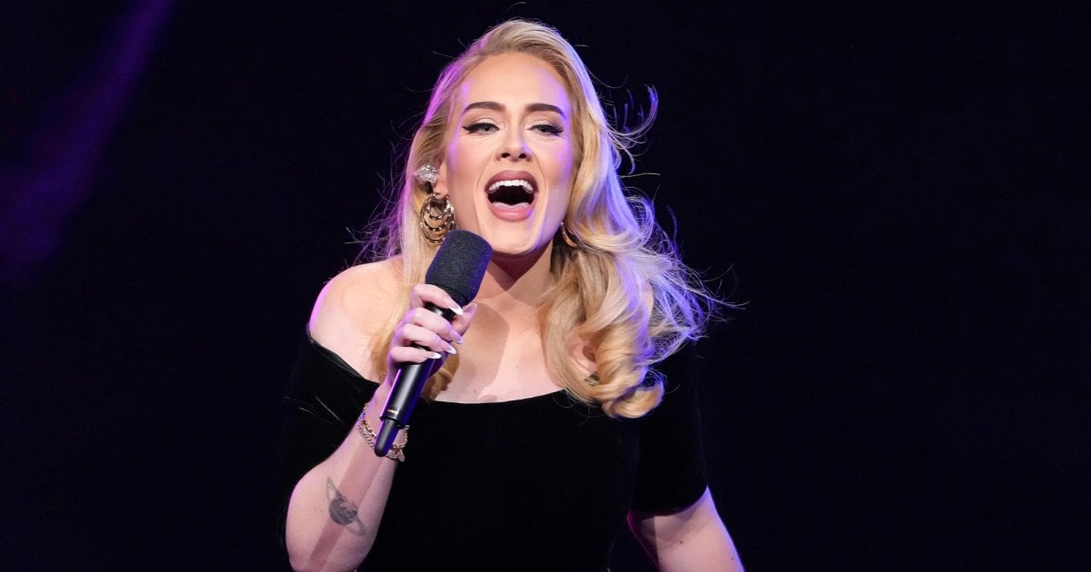 Featured image for "Adele Silences Homophobic Heckler at Las Vegas Concert"