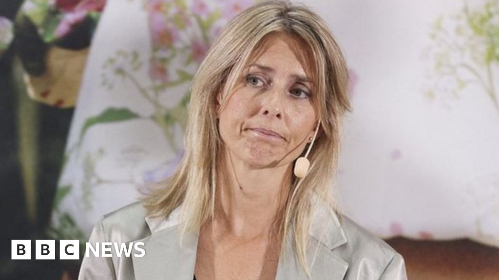 Featured image for "H&M CEO Resigns Amid Sales Slump and Leadership Shake-Up"