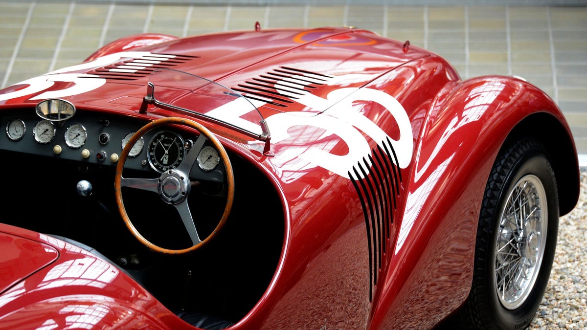 The Tiniest V12 and V8 Engines in Production History