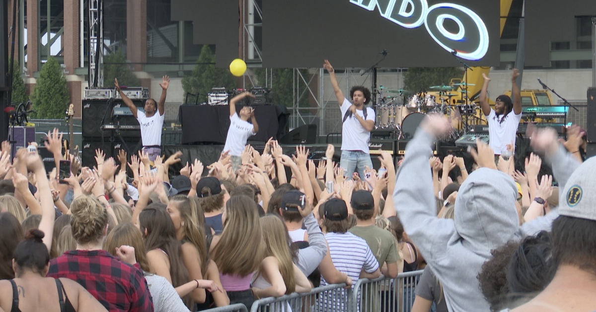 Featured image for Flo Rida's Late Arrival Causes Frustration for Fans at Free Concert.