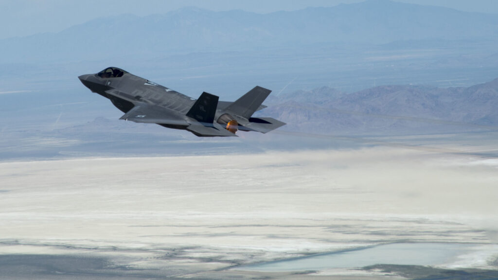 Featured image for Controversy Surrounds Choice of Next-Gen Engine for F-35.