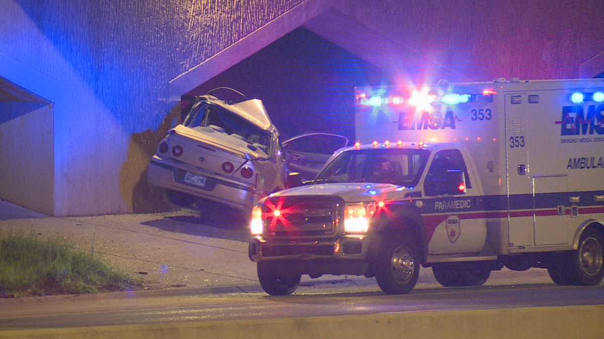 Featured image for Fatal Crash on Broadway Extension Claims Driver's Life in Oklahoma City