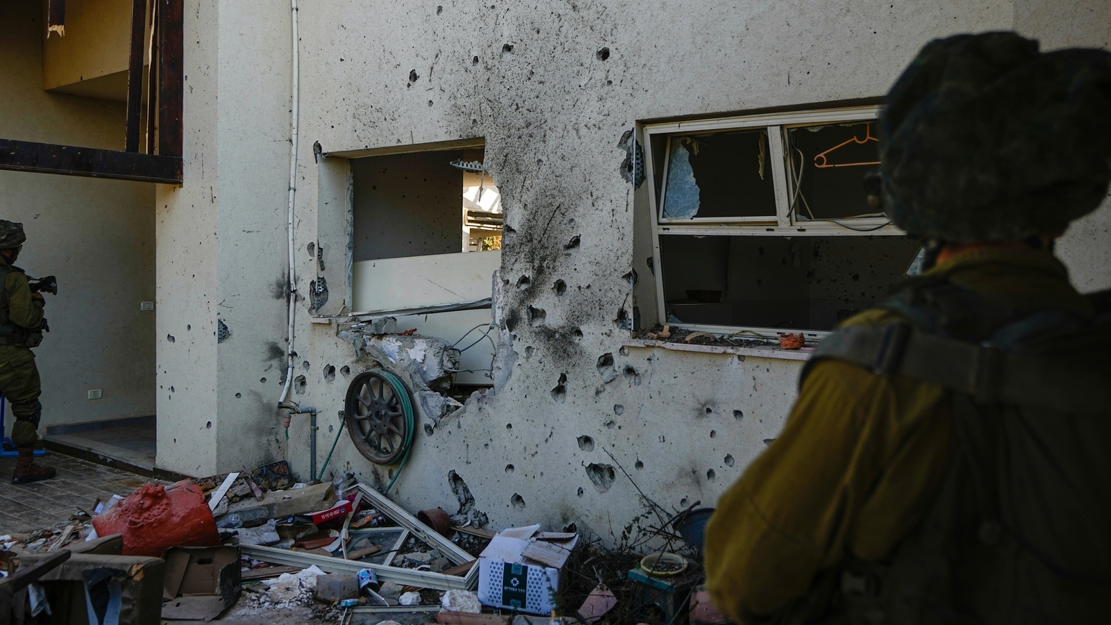 Featured image for Israeli Official Acknowledges Intelligence Failure in Hamas Attack